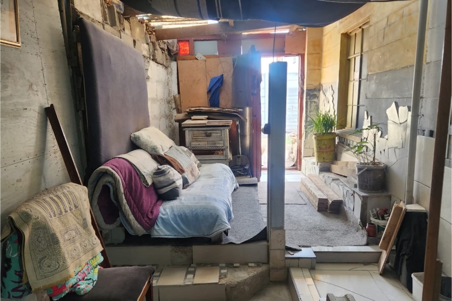 2 Bedroom Property for Sale in Lentegeur Western Cape
